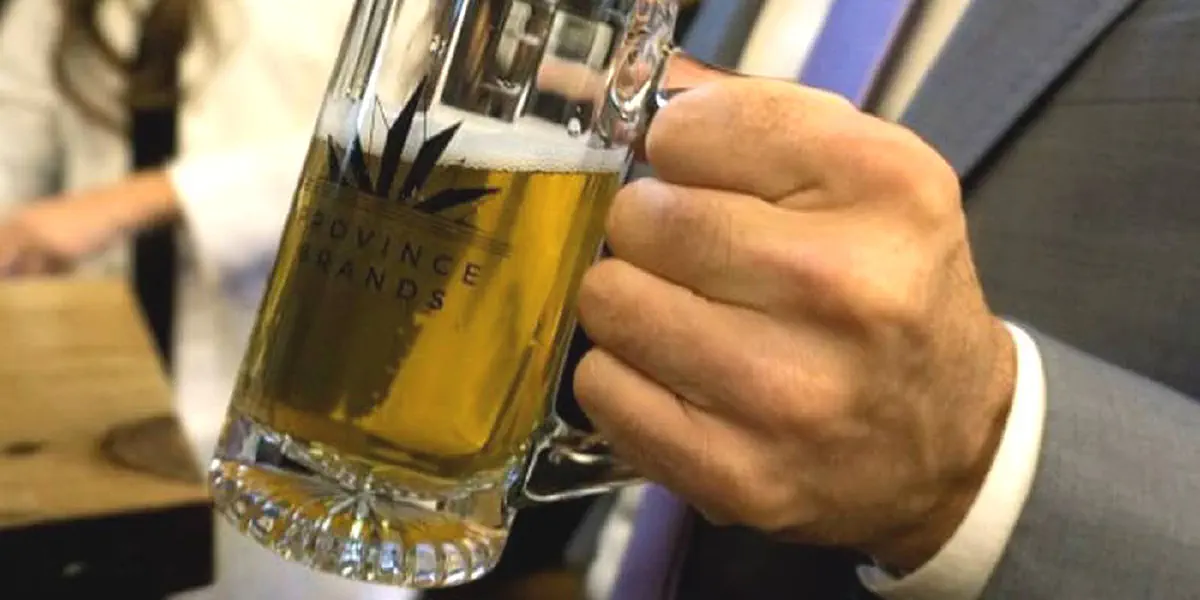 A primeira cerveja de cannabis está a ser desenvolvida no Canadá