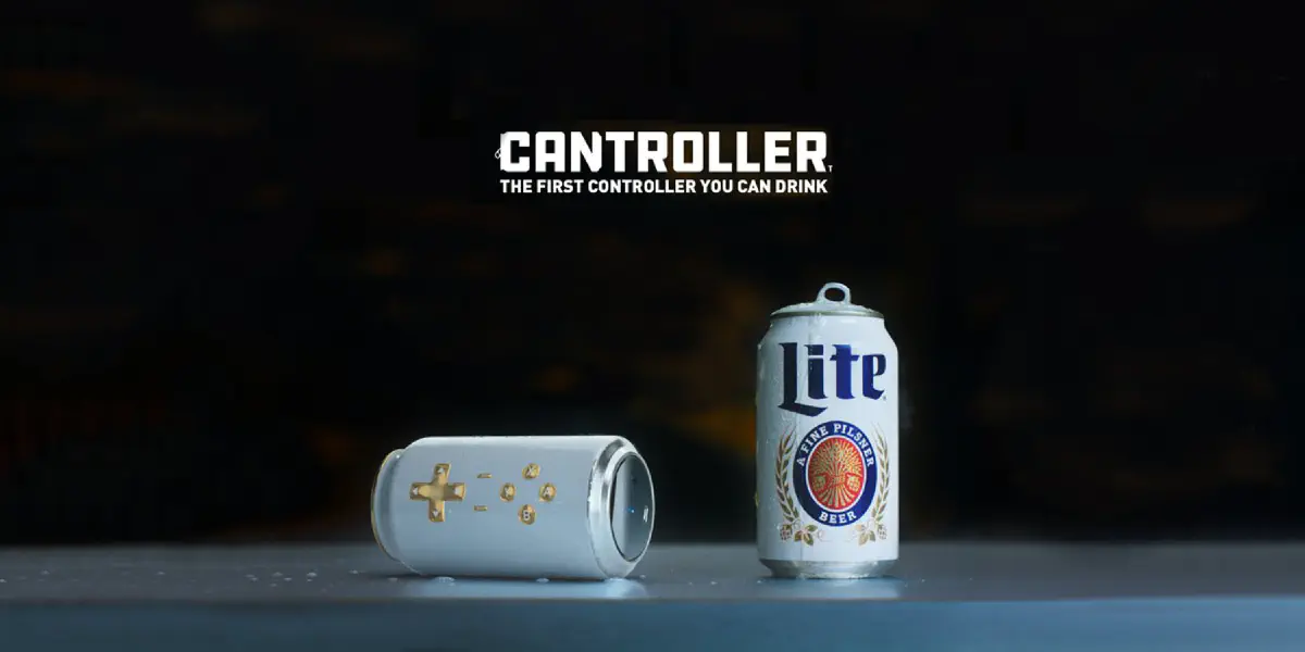 Uma lata que é ao mesmo tempo um controlador de jogos